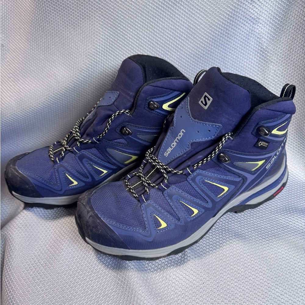 Salomon Women's Hiking Boots X Ultra Gore-Tex Navy 9 Wide